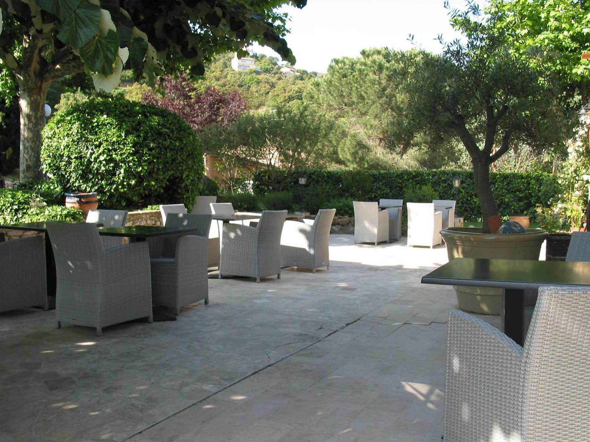 Le Relais Des Chartreuses Hotel Le Boulou Exterior foto